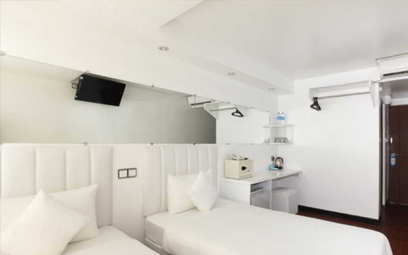 Clover Center Hotel Yangon
